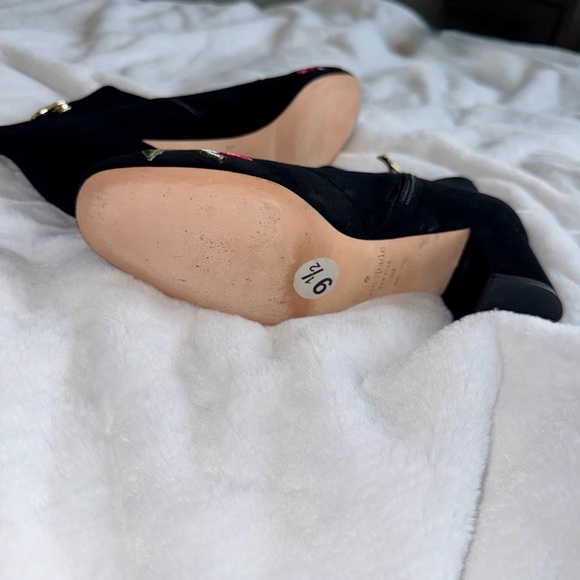 ✨ Kate Spade New York Langton Suede Embroidered Booties 9.5 ✨ - Picture 6 of 8